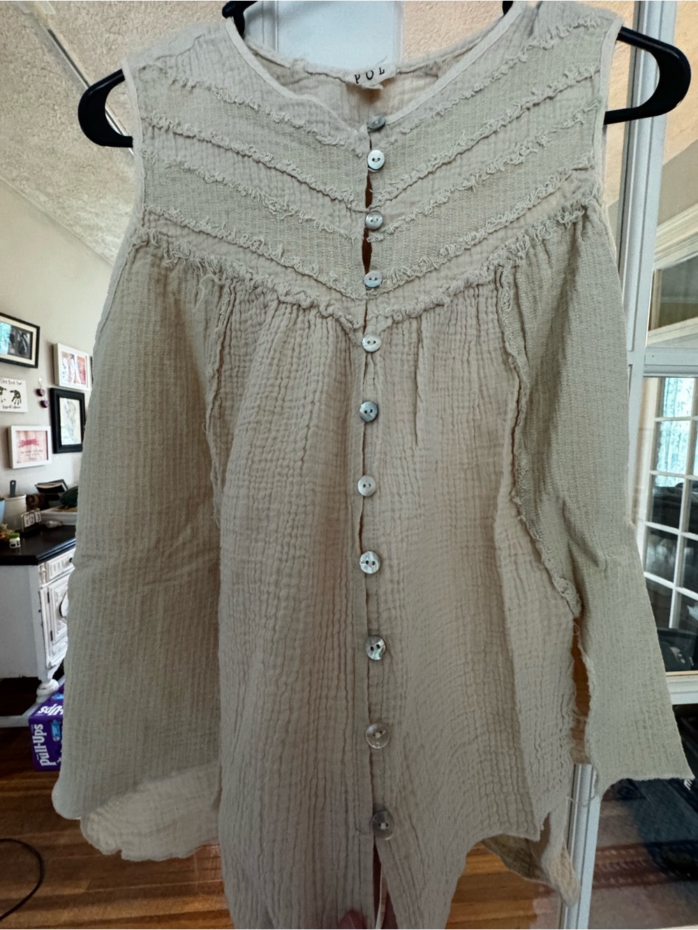 POL Button-Front Textured Sleeveless Blouse